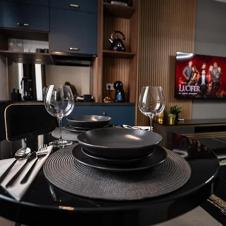 Apartmán The Black Pearl By Blvd 62b2 - Free Parking *
