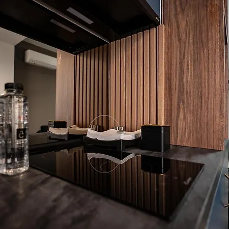 The Black Pearl By Blvd 62b2 - Premium At Ivory Apartment Bukarest